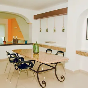luxury-apartment-one.quintano-roohotels.com/